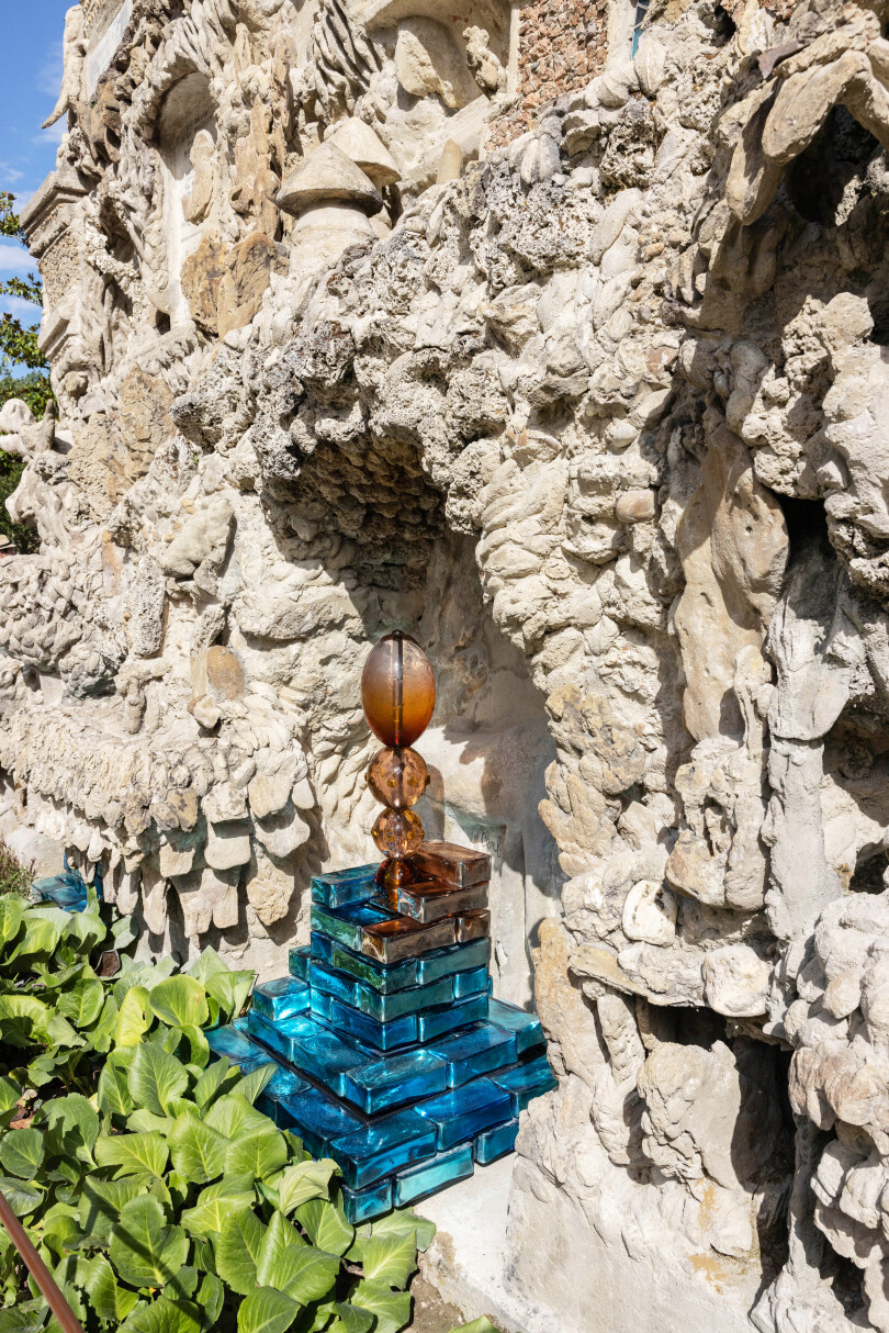 L'incroyable palais de Ferdinand Cheval se situe à Hauterives dans la Drôme.